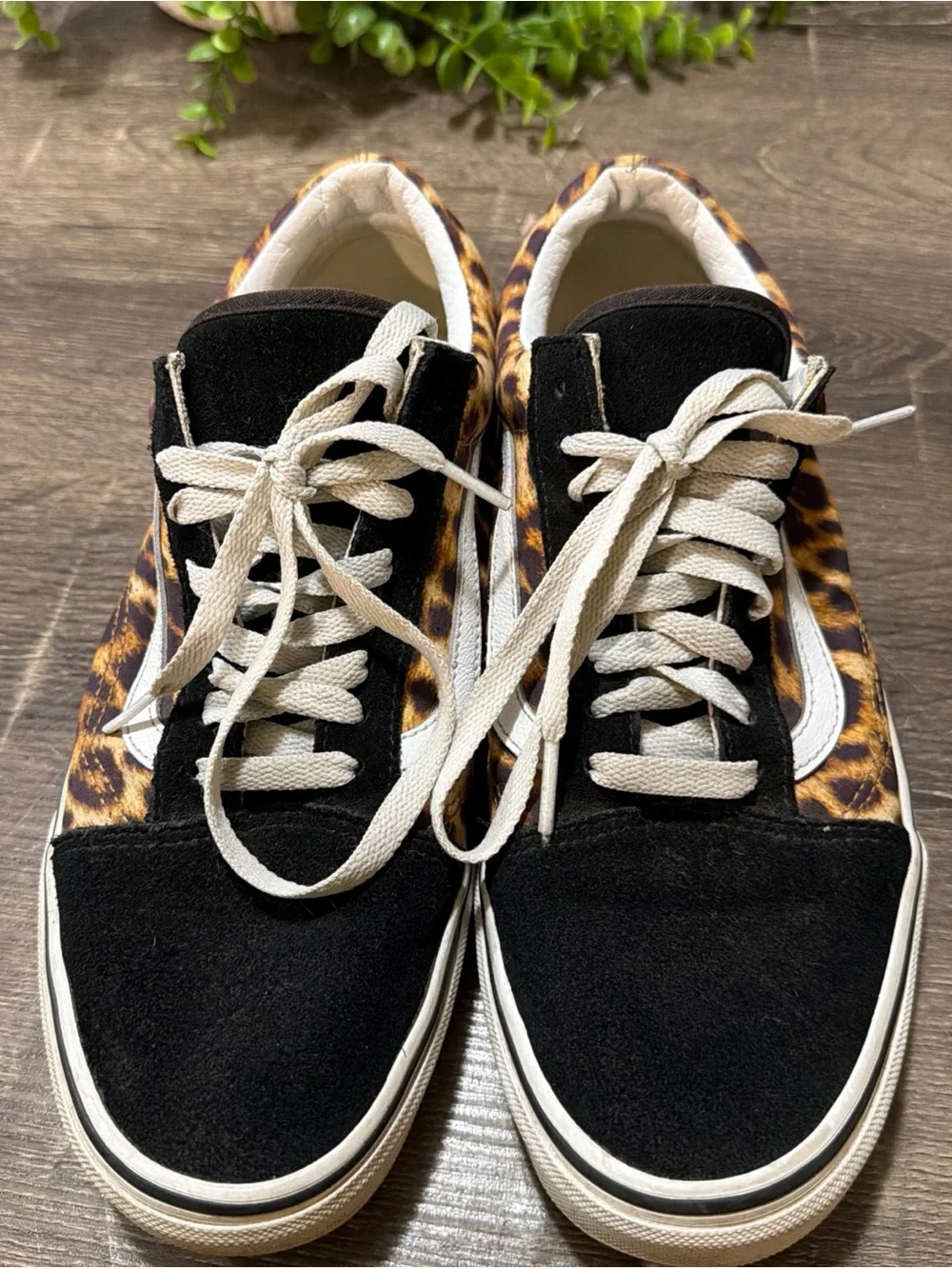 VANS Old Skool Low Top Leopard/Cheetah Lace Up Suede Slip on Shoes size 10
